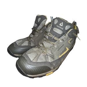 Size 11 - Women’s Vasque Hiking Camping Outdoor Shoes- 7085 Olive Green boots